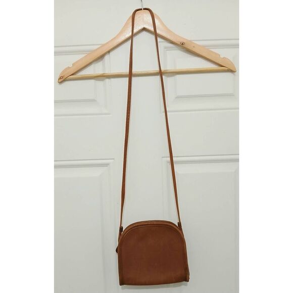 Women Vintage Mini Coach OLD CLASSIC camel Brown Leather Shoulder Handbag - Picture 1 of 6